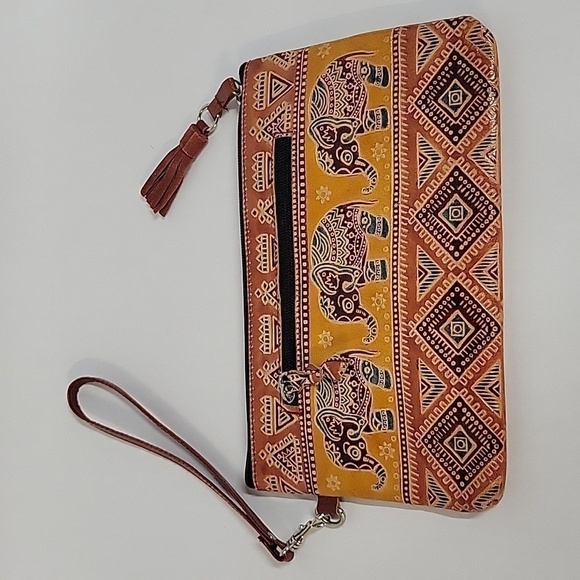 Genuine Leather Elephant Patterned Glossy Clutch Wristlet - Picture 1 of 6